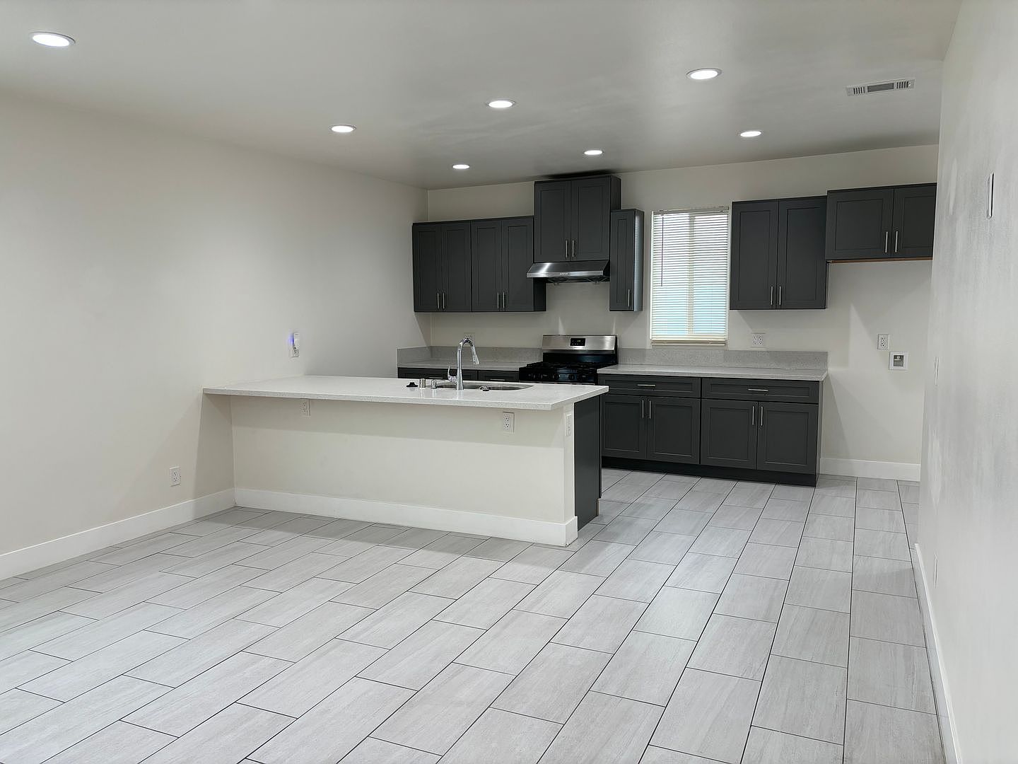 14713 Norwalk Blvd, Norwalk, CA 90650 Zillow