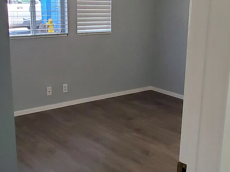 Entrance to Bedroom2