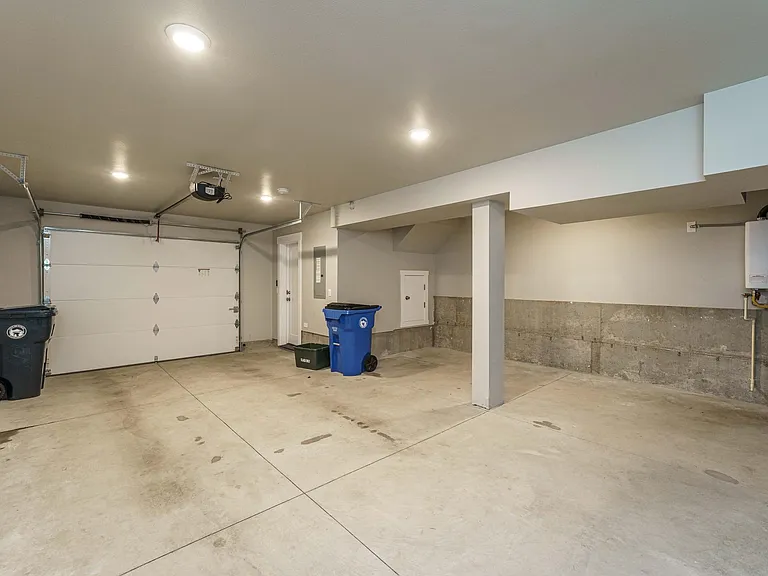 804 NW 7th Ave — Photo 38