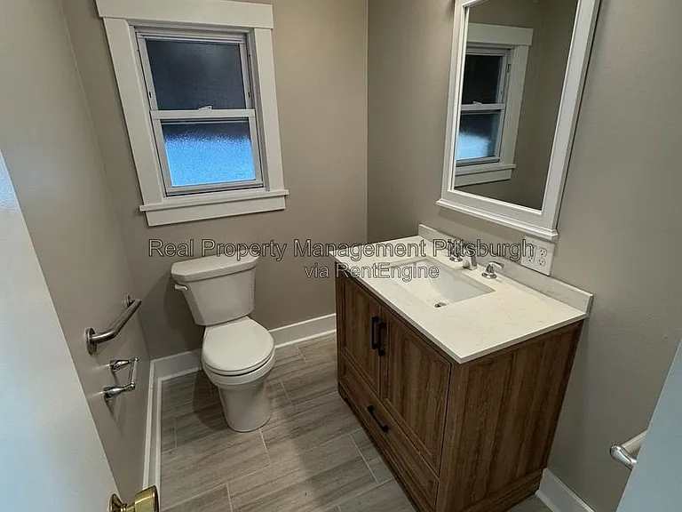 107 N Meadowcroft Ave — Photo 8