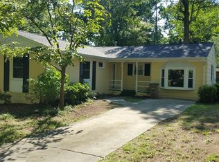 3222 Woodlea Dr, Greensboro, NC 27406