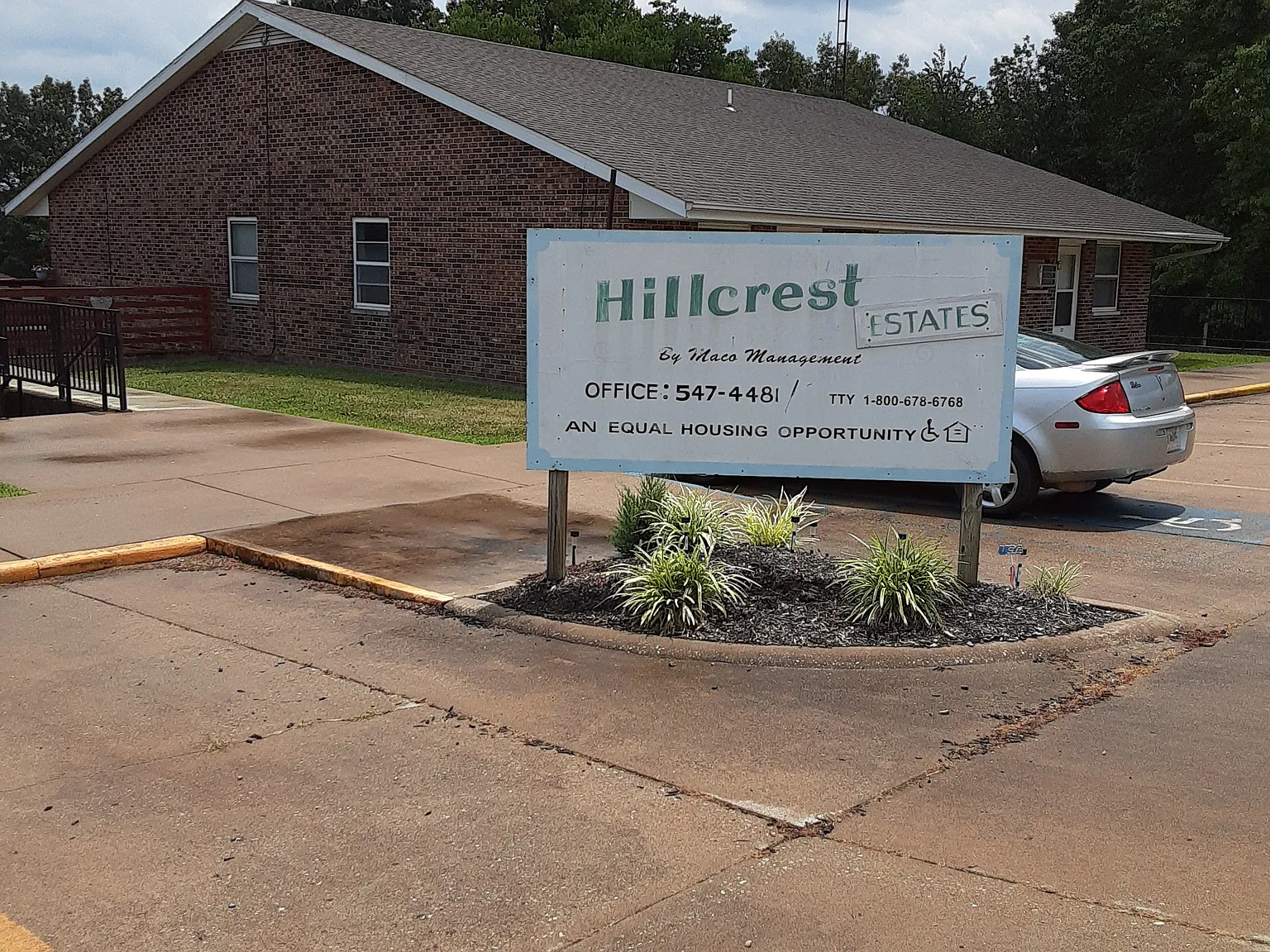 Hillcrest Estates — Photo 4