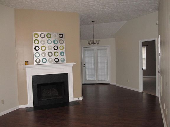 2nd image of 1804 Easton Ct
