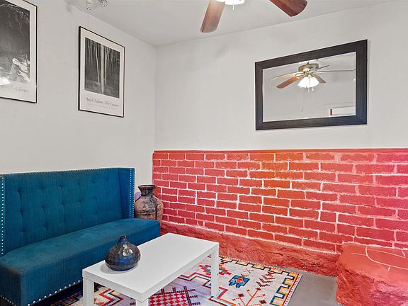 4th image of 1819 Lilac Ln
