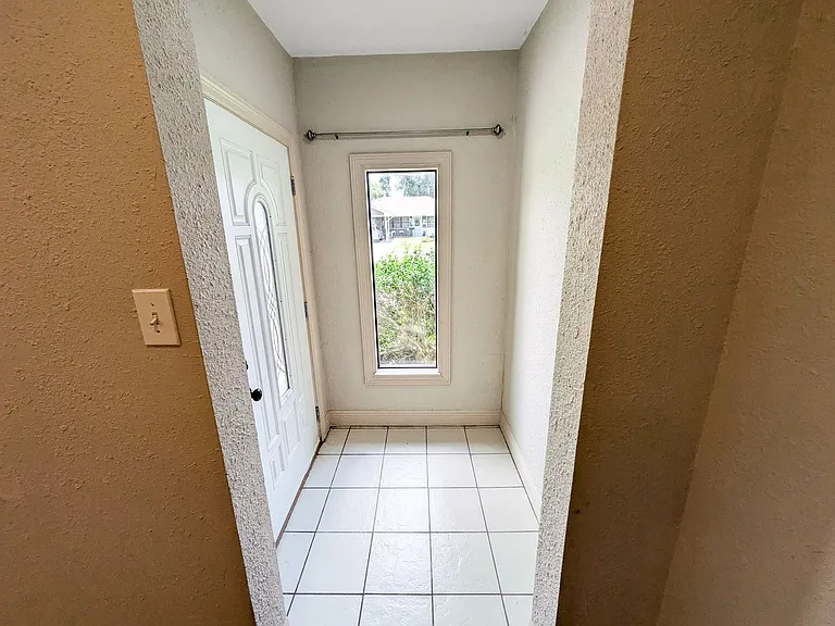 5031 Simpson Ave — Photo 2