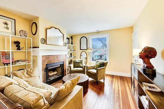 1811 Greenwood St #1 — Photo 5