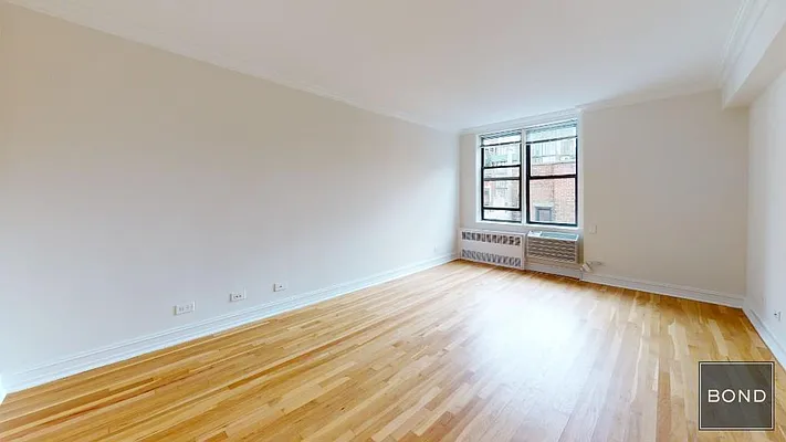 Rented by Bond New York | media 18