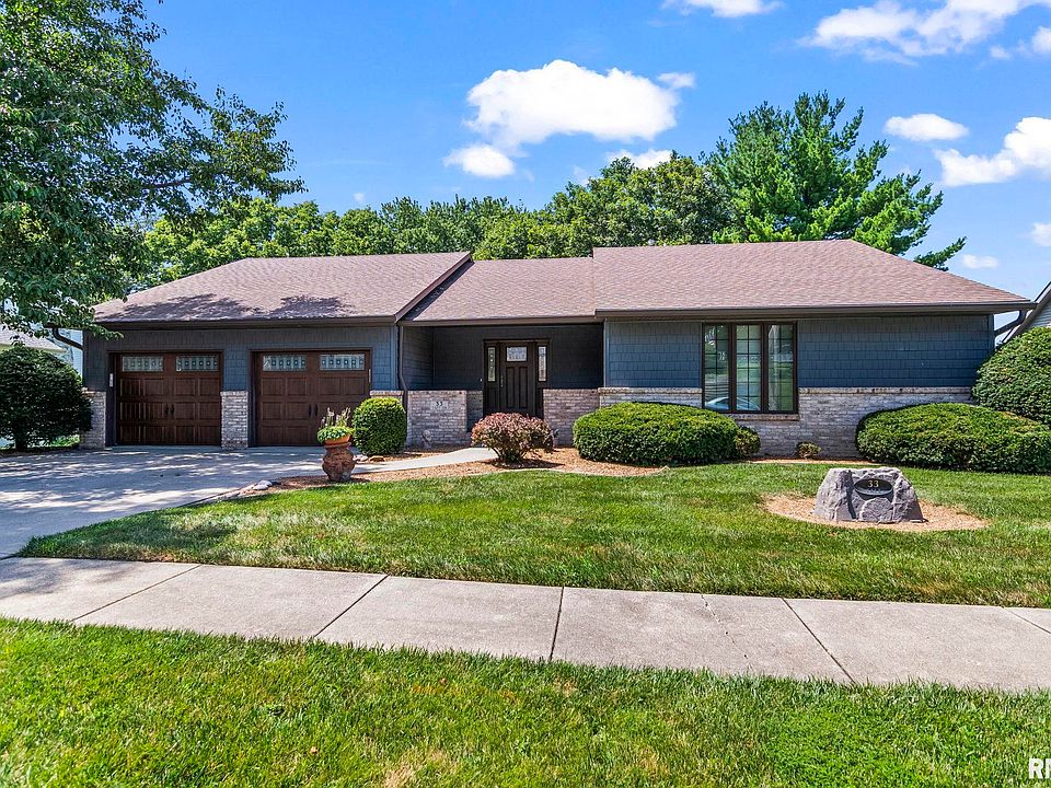 1st image of 33 Taft Dr