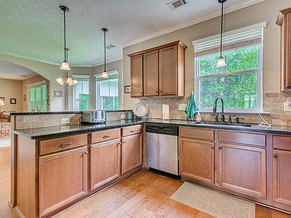 5th image of 1522 Willow Bay Dr