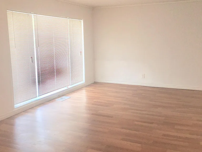 6809 College Ave — Photo 2