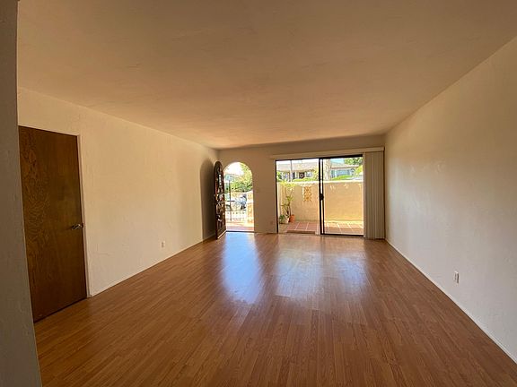3rd image of 25 W Pedregosa St
