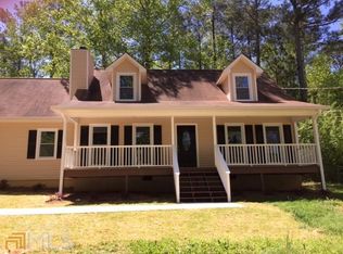 8967 Tweeddale Dr, Winston, GA