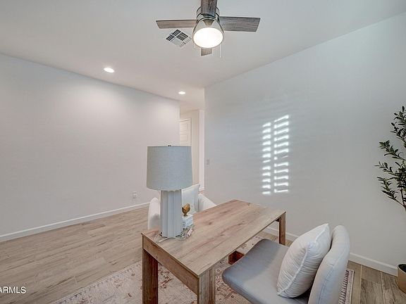 5th image of 26523 N THORNHILL Court