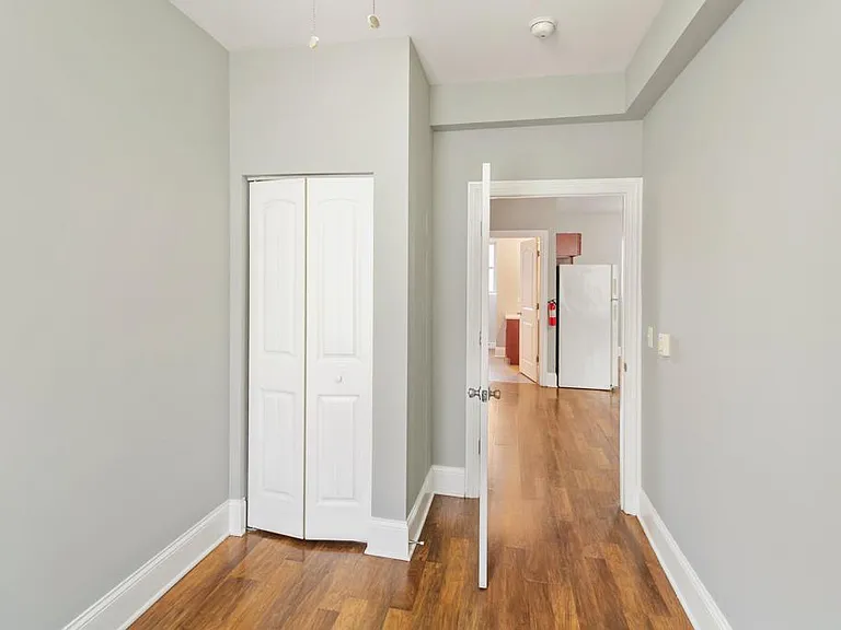 115 N Hickory St #C — Photo 5