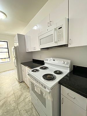 3rd image of 2122 Ditmas Ave #3C