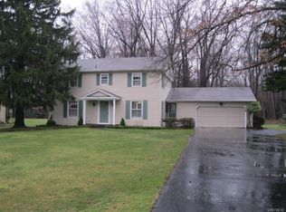 102 Highland Ave, Orchard Park, NY 14127
