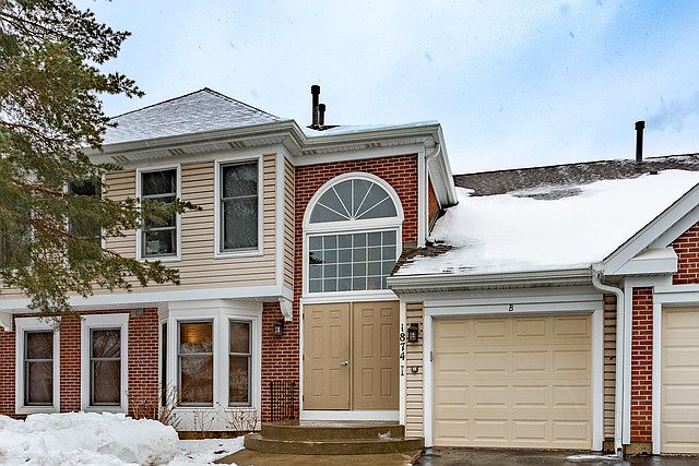 1st image of 1874 Fox Run Dr Unit B