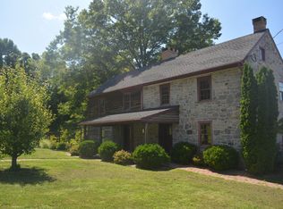 176 Sycamore Rd, Douglassville, PA 19518