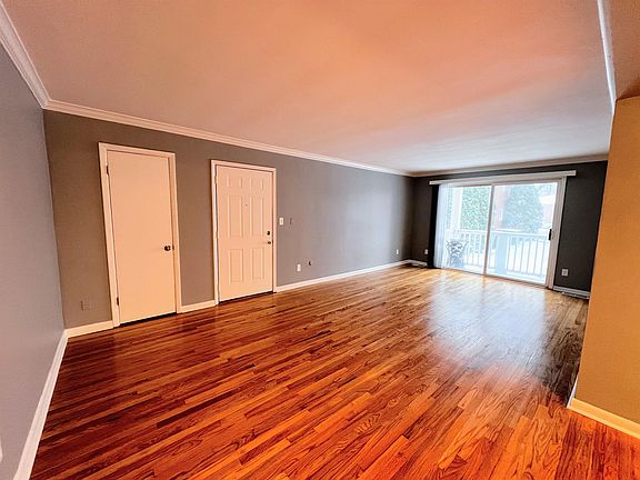 4th image of 463 N Eton St APT D5