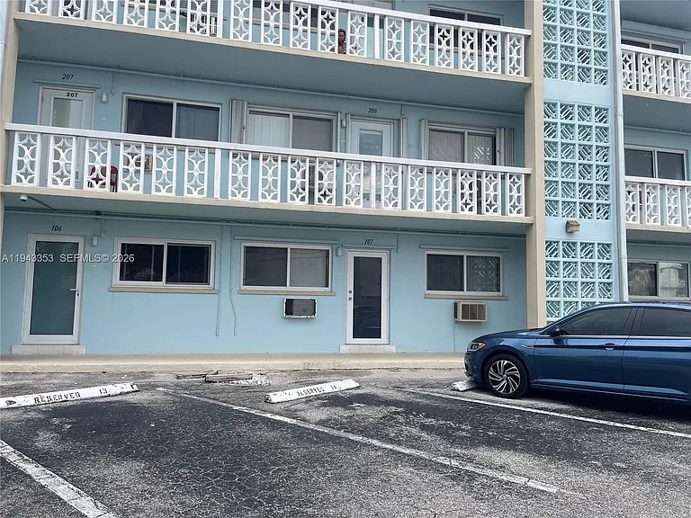 455 Golden Isles Dr #107 — Photo 20