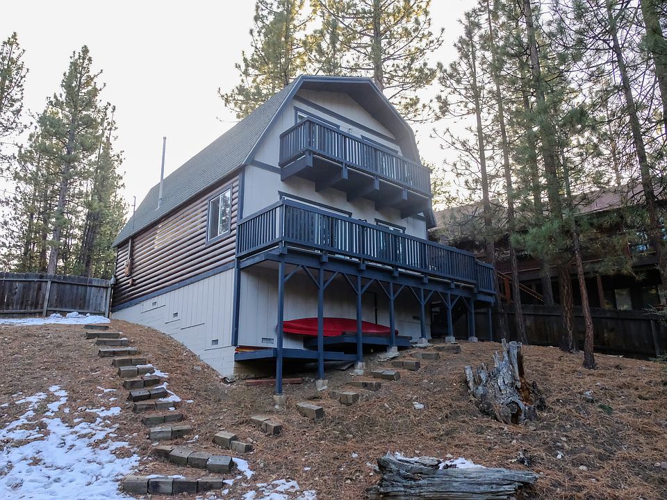 2nd image of 42662 Juniper St