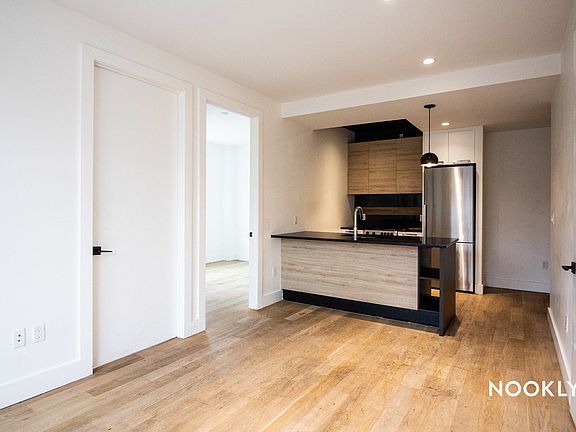 2nd image of 246 Johnson Ave #2L