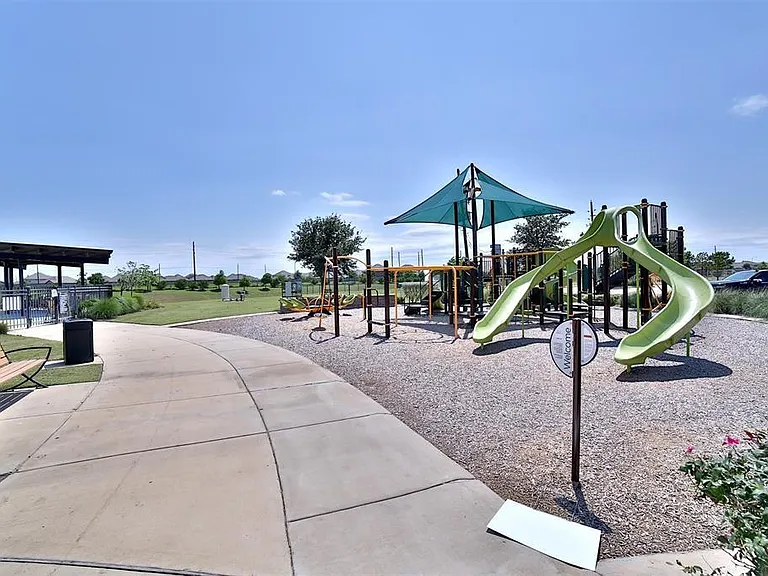 3810 Lila Lake Ln — Photo 24