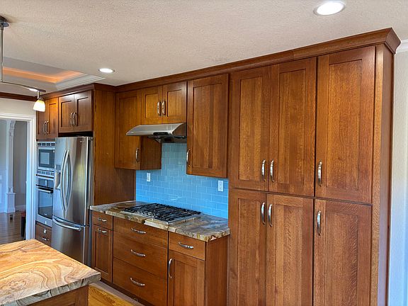 5th image of 330 Viscaino Way