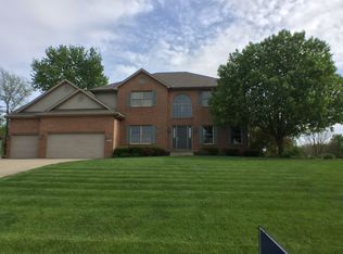 1166 Wedgewood Ct, Decatur, IL 62526