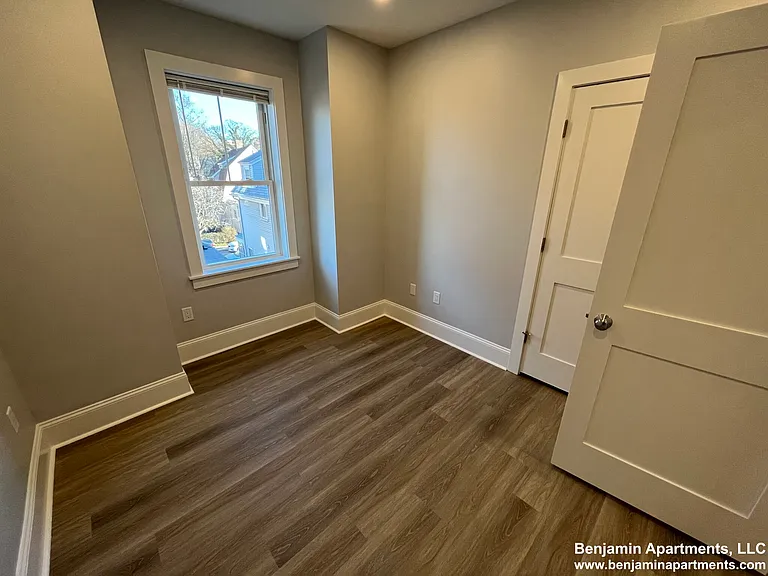 80 N Beacon St #5 — Photo 8
