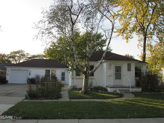 2nd image of 23117 Elaine St