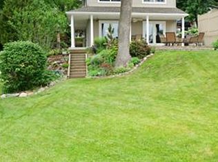 6536 Buckshore Dr, Hamburg Twp, MI 48189
