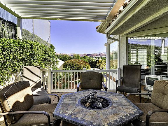 5th image of 150 S Crystal Lakes Dr Unit 16