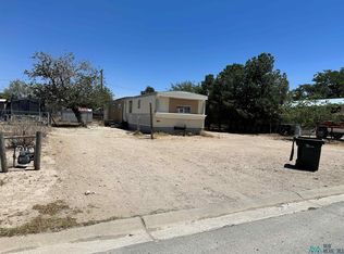 2514 Primrose St, Carlsbad, NM 88220