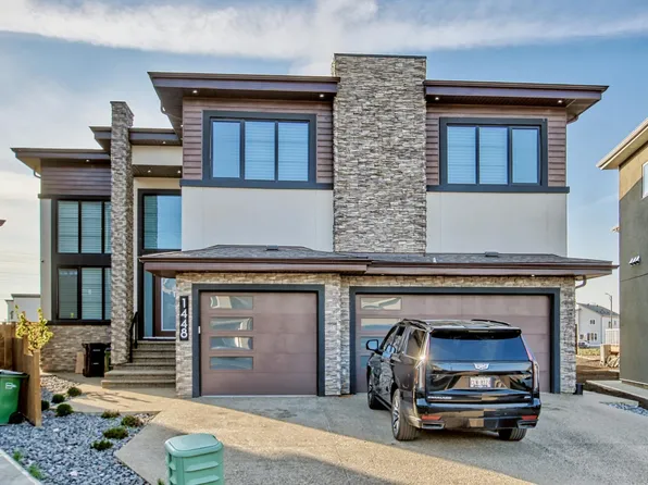 1448 25th St NW, Edmonton, AB T6T 2K7