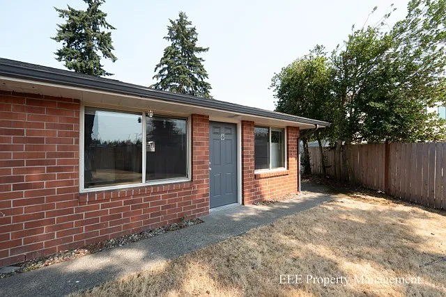 19207 60th Ave W #8 — Photo 1