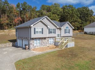 606 Englewood Ln, Tunnel Hill, GA 30755
