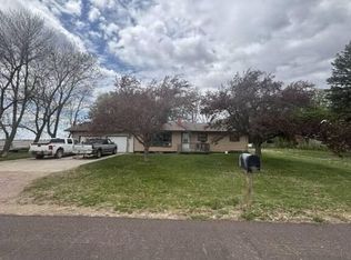 551 1st St, Chancellor, SD 57015