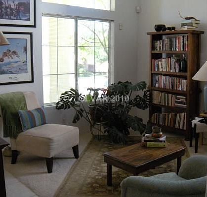 4th image of 330 Palisades Dr