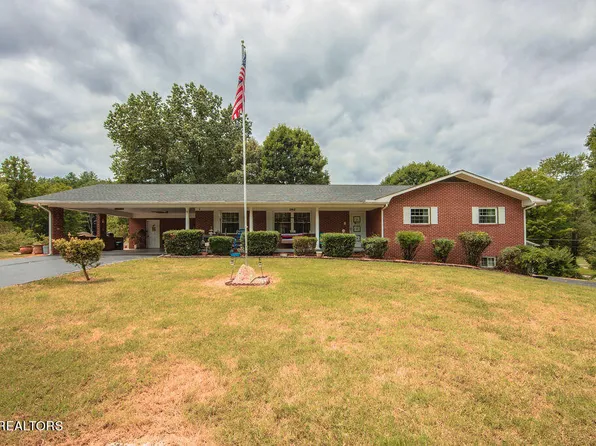 202 Poplar Ln, Oliver Springs, TN 37840