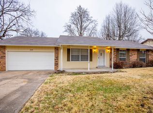 1313 W Oak St, Rogers, AR 72758