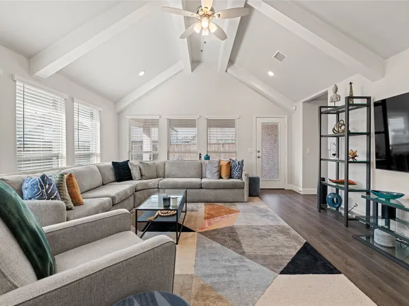 1713 Benny Ln, Little Elm, TX 75068