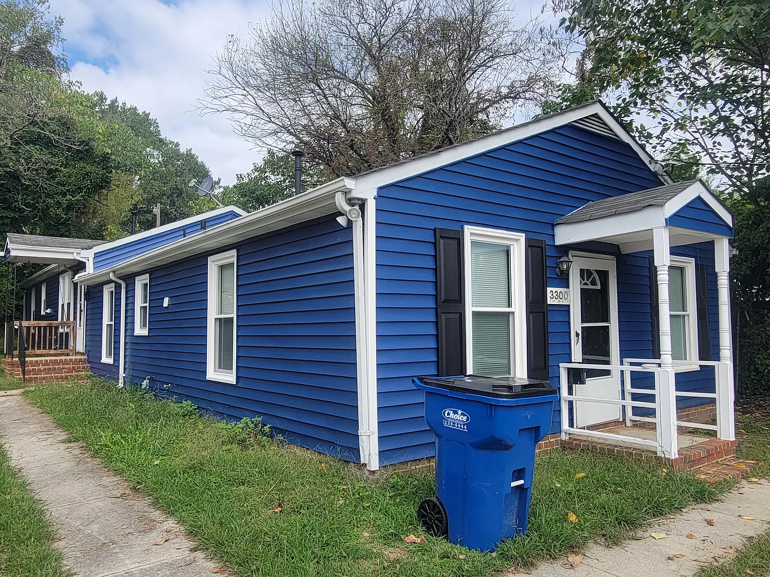 3 bed, 912 sqft, $1,350 — Photo 2