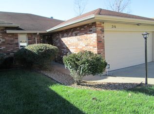 216 E Camino St, Springfield, MO 65810
