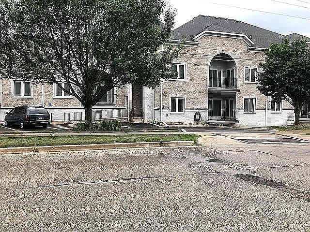 1st image of 1990 Larkin Ave APT 9