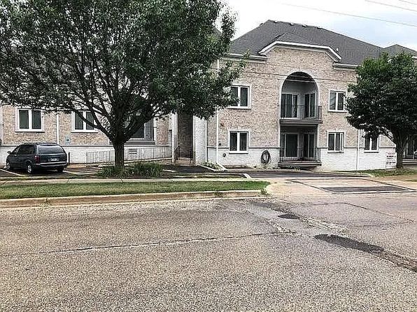 1990 Larkin Ave APT 9