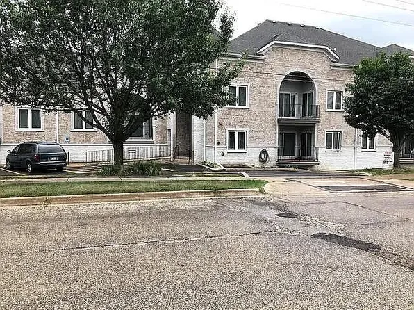 1990 Larkin Ave APT 9, Elgin, IL 60123