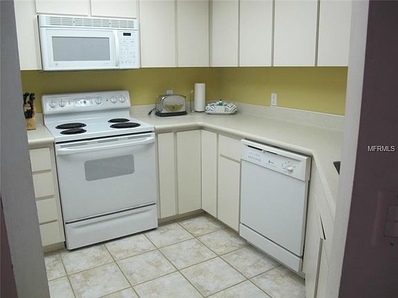 4th image of 7438 Palm Island Dr Building 37