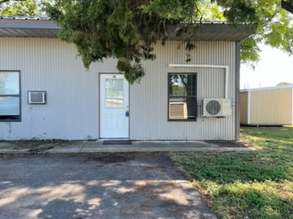 102 Cedar Ave, Naples, TX 75568