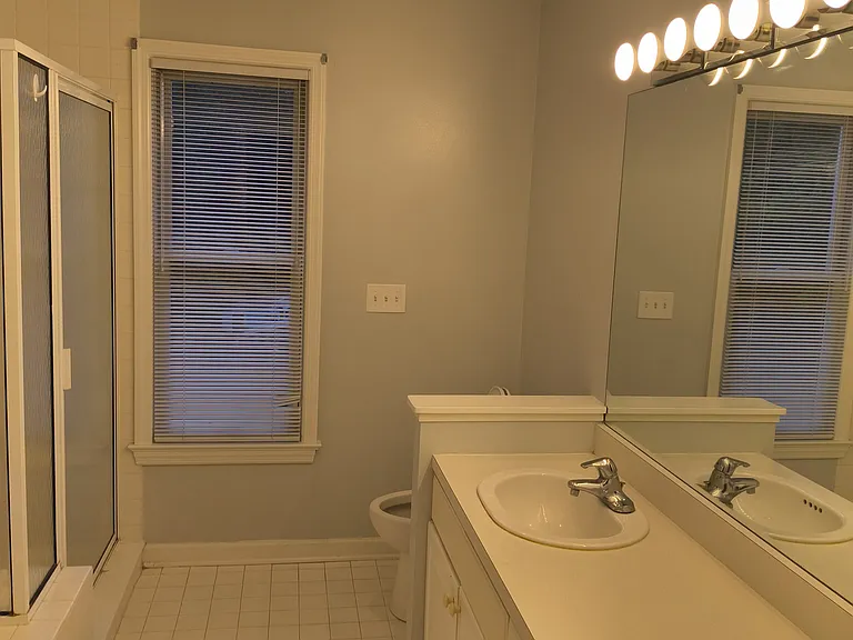 116 Hampshire Dr — Photo 10
